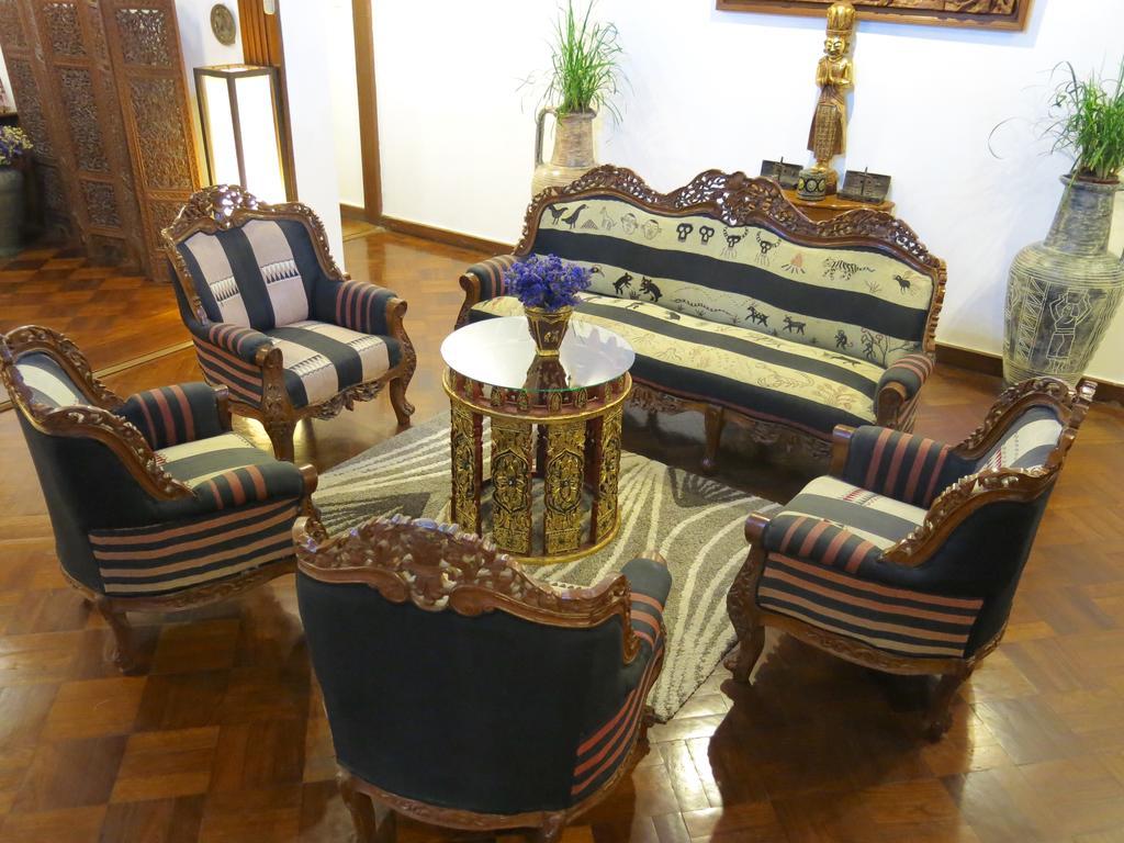 Classique Inn Янгон Экстерьер фото