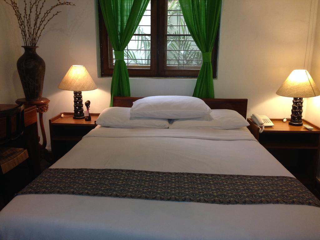 Classique Inn Янгон Экстерьер фото