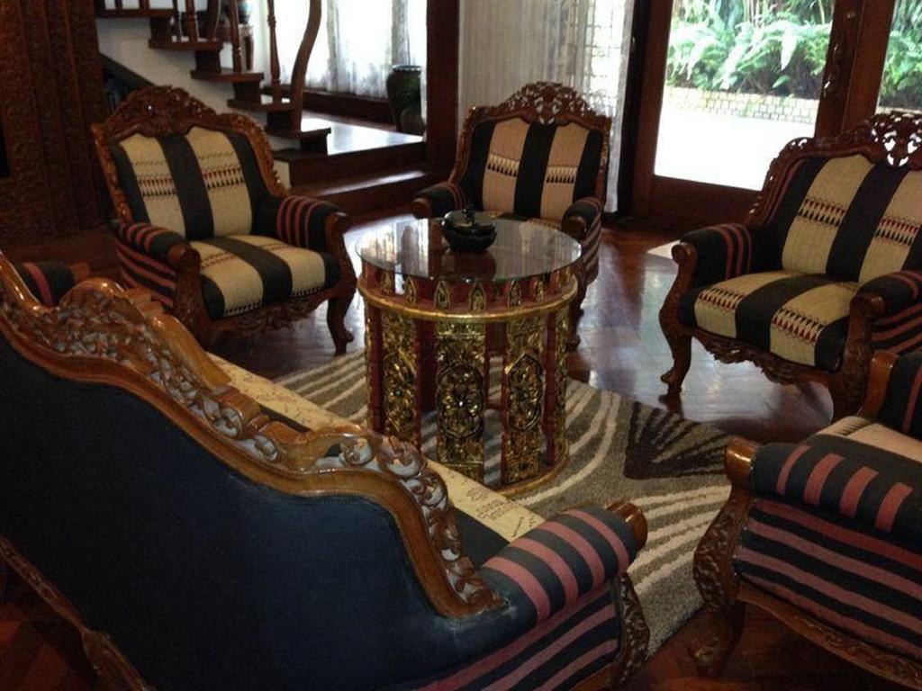 Classique Inn Янгон Экстерьер фото