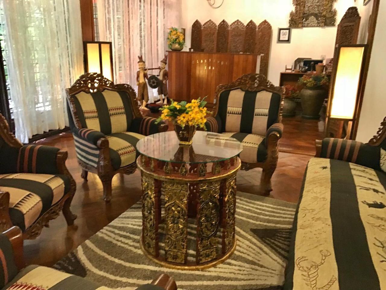Classique Inn Янгон Экстерьер фото